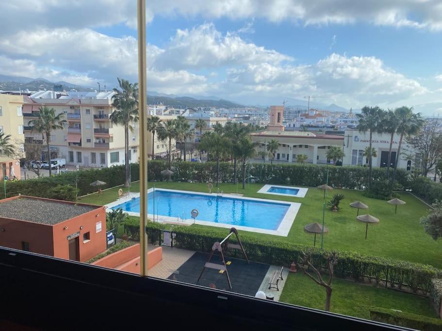 Central Estepona 3 Bed Apt With Pool And Parking Exterior foto